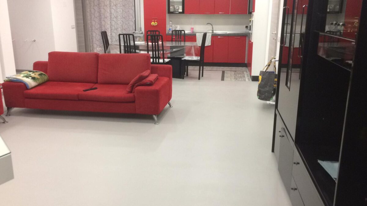 Come ristrtutturare casa con il pavimento in Microcemento